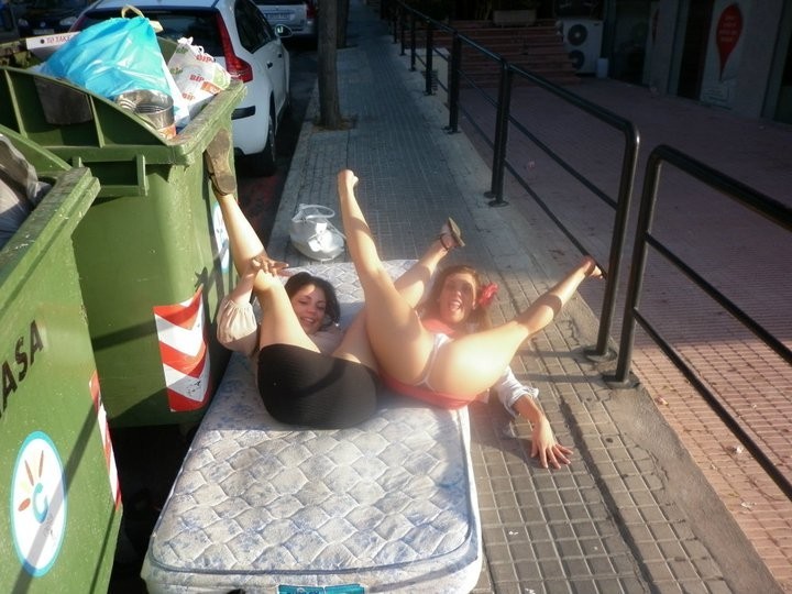 Drunk Girls Are Fun