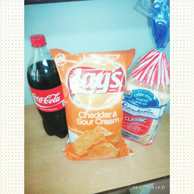 clary18:  Snacks for today!:3 Ky dli mn pwd ang patient kami lang mo eat..heheh..thank