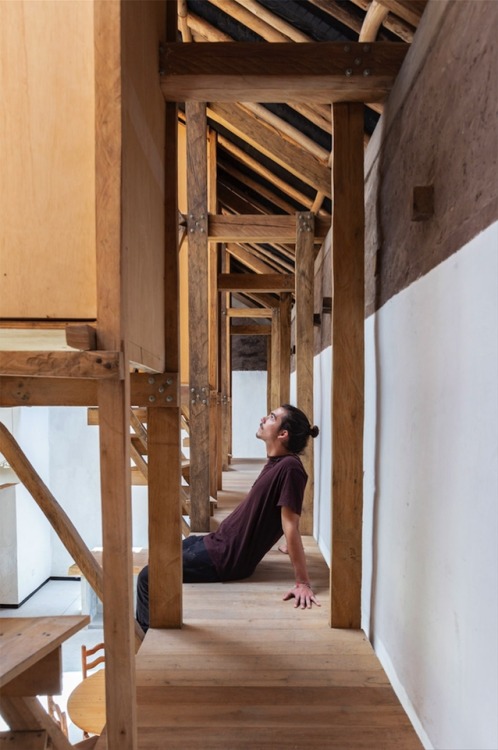 Al Borde (Arquitectos). House Of The Flying Beds. La Esperanza, Imbabura, Ecuador. photos: 