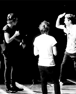 fyonedirection:  sydney [6.10.2013] 