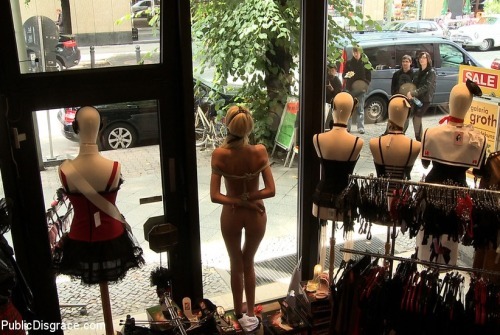 ropealltheway:  Daily BDSM HD Photos HERE