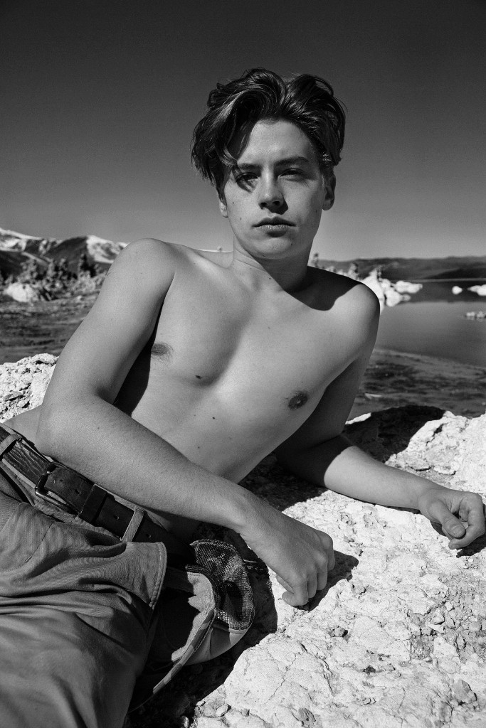 alwayschach-sprouseblog:SEXY BOY!!!  💘💗