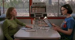 dumbmovieblog:  Ghost World (2001)