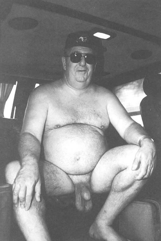 yourdadismyporn:  Freddy Gator - some of the first internet Dad porn I ever saw.