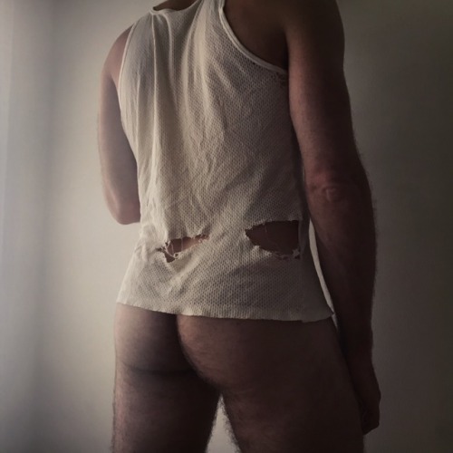 theobscurist:  model: anonymous, photo by @theobscuristclub on Instagram.  Outtakes from this shoot available at: https://onlyfans.com/theobscurist