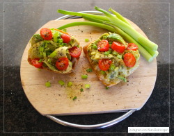 thandieatsvegan:  Ciabatta topped with avocado, rosa tomatoes and spring onion.  Thandi Eats Vegan on Instagram 