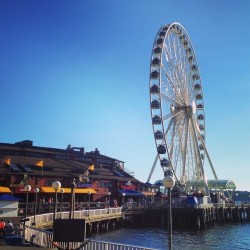 The waterfront! ☺️🎡 (at Seattle Waterfront)