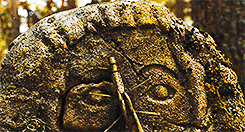beyonceremix-deactivated2020050:  Pan’s Labyrinth (2006), dir. Guillermo del Toro A long time ago, in the Underground Realm, where there are no lies or pain, there lived a princess who dreamt of the human world. 