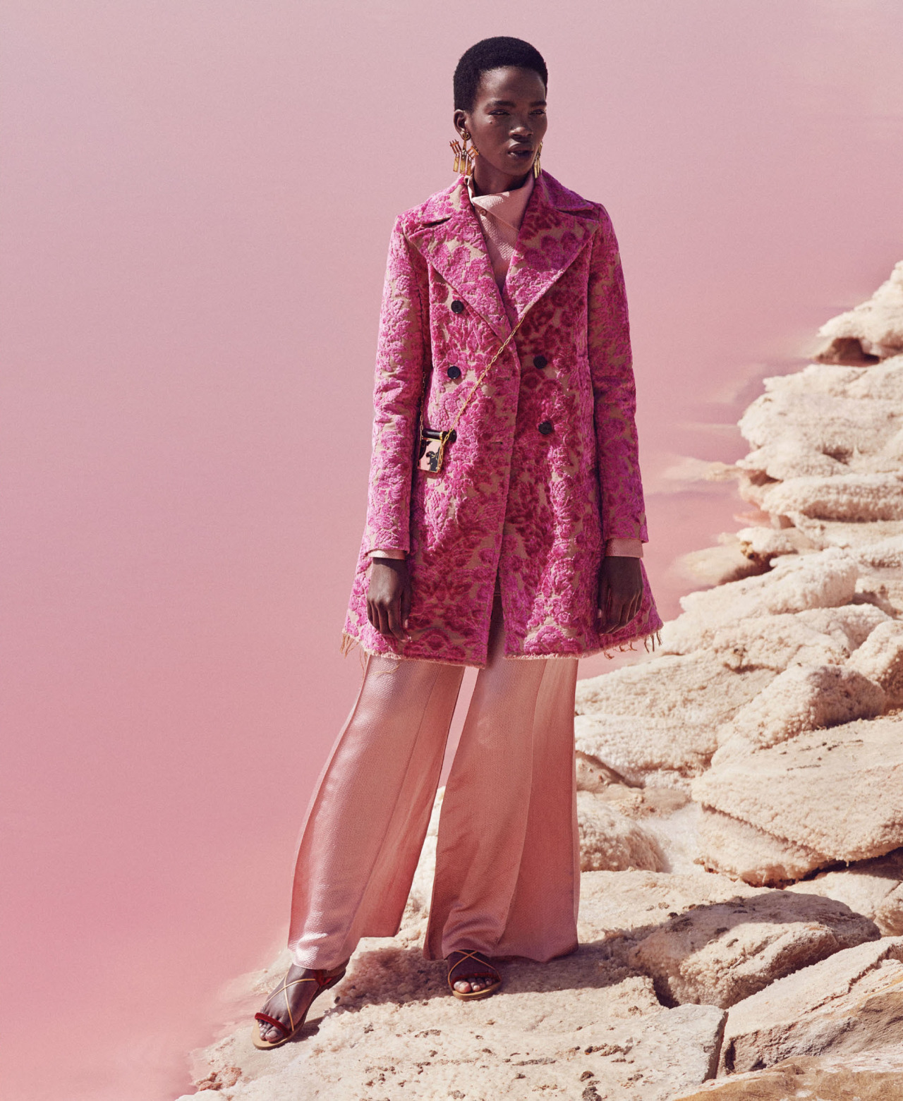 lindseywixsonslaugh:  wearesodroee:   Think PinkPublication: Harper’s Bazaar US