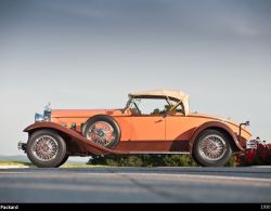 carsontheroad:  Packard 1930selected by CarsOnTheRoad