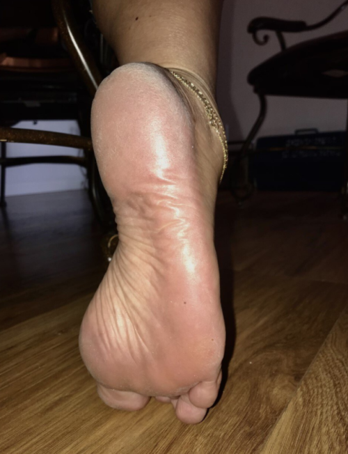 some candids of my aunts soles, she truly didn’t know i was behind her…even with the fl