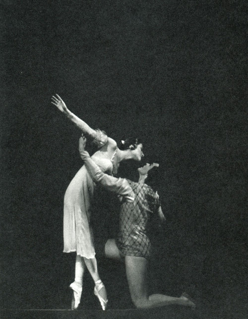 Maya Plisetskaya and Nikolai Fadeyechev in Romeo and Juliet at the Bolshoi Theatre