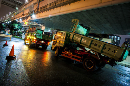 Two Little Trucks, Tokyo