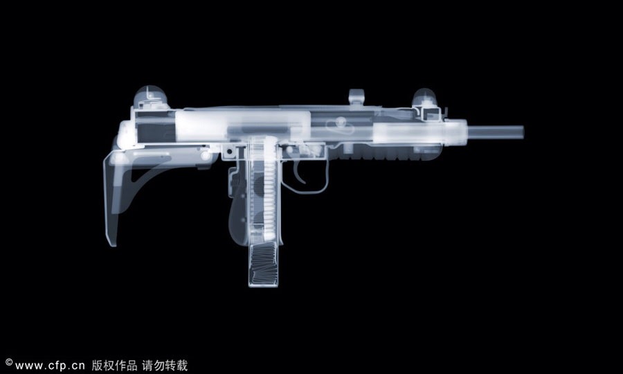 ineversurrender:  Gun X-rays http://ineversurrender.tumblr.com/ 