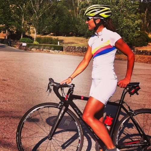 castellicycling: It’s Summer with @lauraomeara