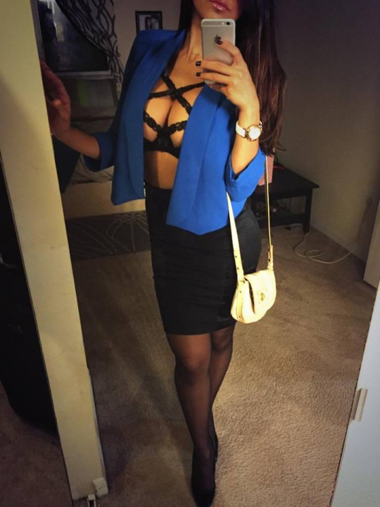miakhalifablog:  Mia Khalifahttp://fatlossfactormax.com/alexandra-markina-model-instafram-stunning-pictures/