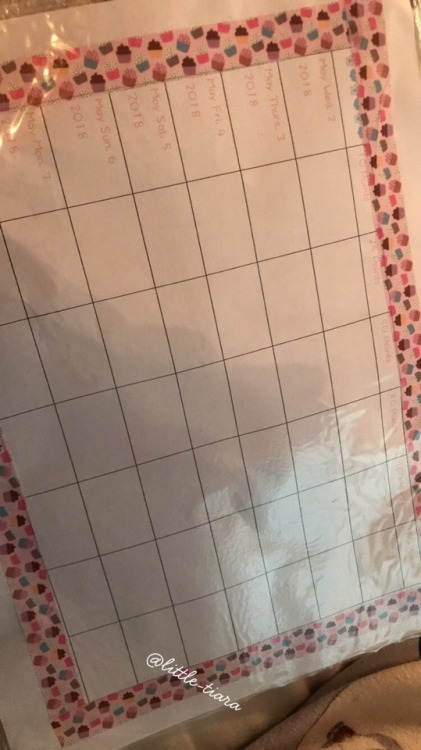 little-tiara: Here’s my point chart all decorated and ready for me to earn my points. ✨ @zennn