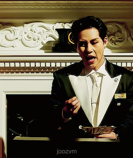 a24f0edd3b2ee1c1049f703400f80b19af7053cb.gifv