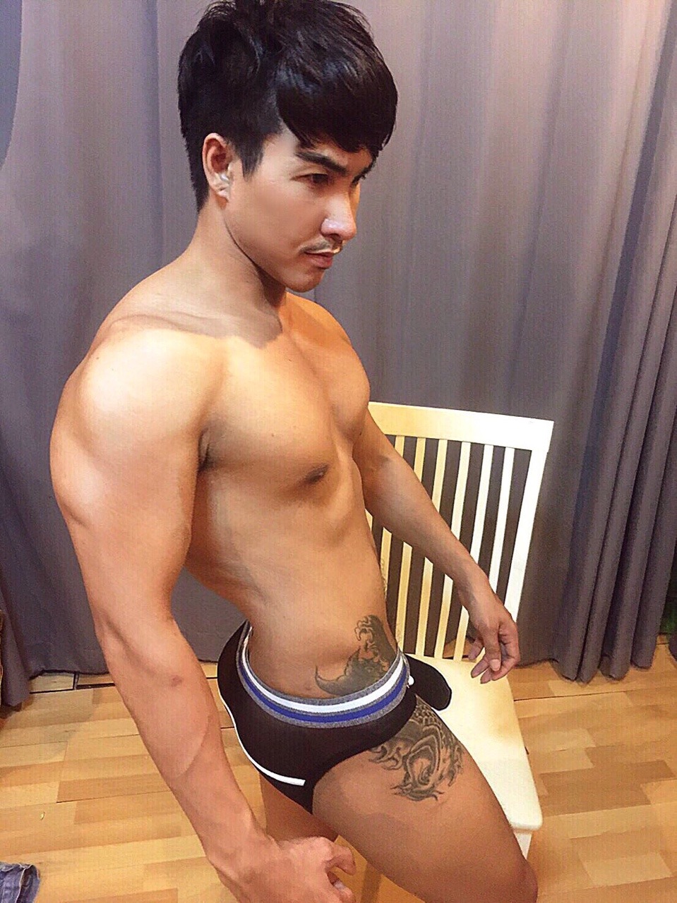 asiangaycock:  Cái đùm đm nhìn nứng 😶😶😶
