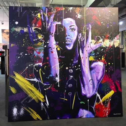 supportblackart:Beautiful art by @b_art1 Everybody had their eyes on this one at the BET Experience.