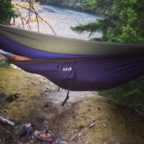 Keely taking the new hammock for a spin on the shore of Diablo Lake. #pnw #bellingham #rei1440projec