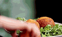 do-not-touch-my-food:  If you’re hungry or if you love food check out this hardcore food blog! :)