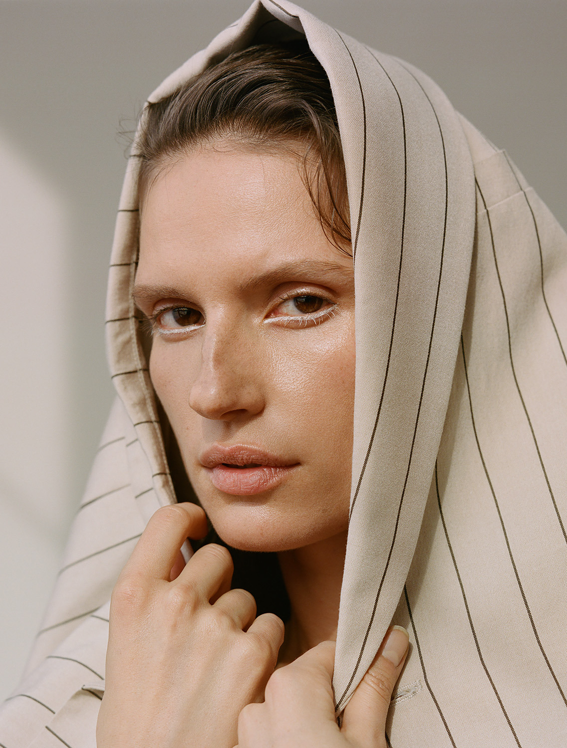 bestfashionphoto:  Cate Underwood in Design Scene Magazine Beauty      #Photographer: