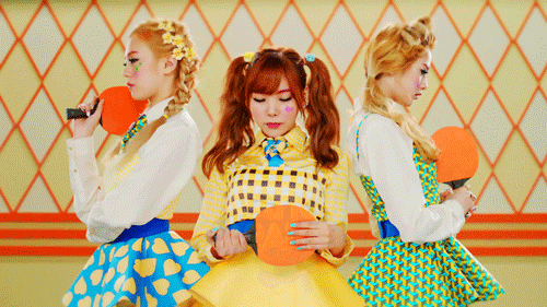 goldenhallyu: Orange Caramel - Lipstick (2012)