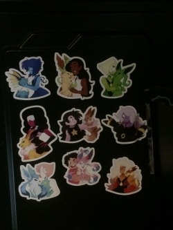 sinlesswolf:  I got more stickers @princessharumi   yaaaaayy :D