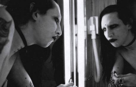 marilynmansonforever:  Mirror Shots