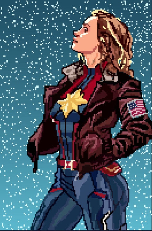 it8bit:  Capitã Marvel (Captain Marvel)Pixel art by Thais Puerro