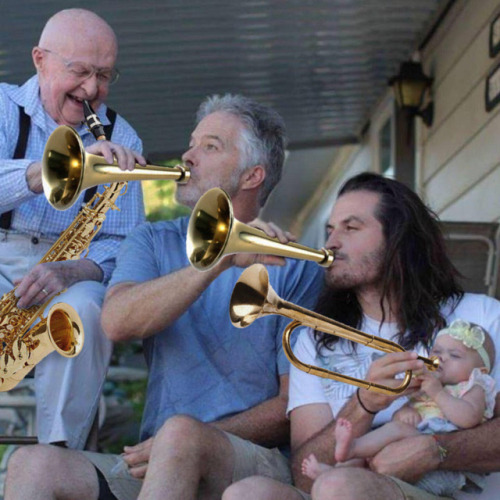 Photoshop Battles: Parents feeding their kids | sources