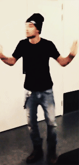 blamestyles:  &ldquo;@onedirection: YES Twinkle Toes… 1DHQ x” + 