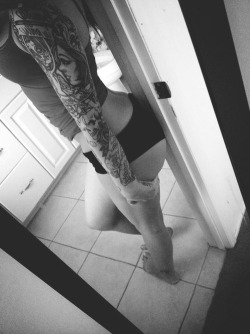 girlyplugs:  tattoos/piercings/fashion blog 