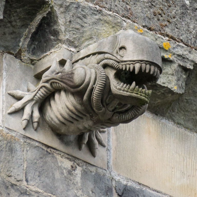 sixpenceee:    ‘Alien’ gargoyle on ancient Paisley Abbey   A gargoyle on a historic