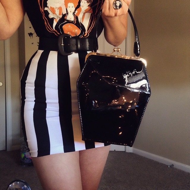 mamagrubbs:  Finally got my to die for purse💀💚