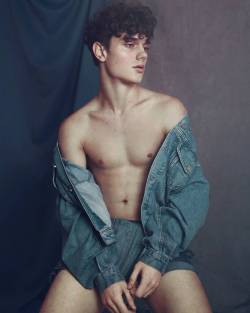 strangeforeignbeauty: Maxime Dufour by Quentin