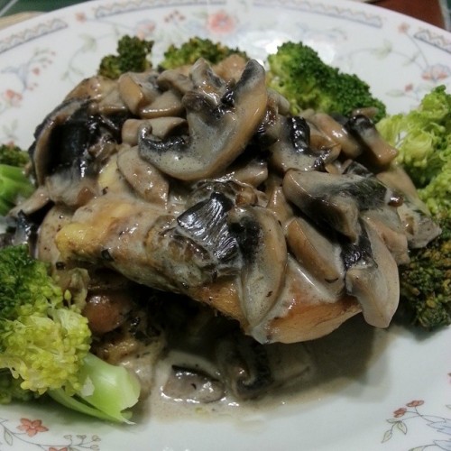 Yesterday&rsquo;s #dinner—Garlic stuffed #chicken topped with a #mushroom gravy. Plus #bro