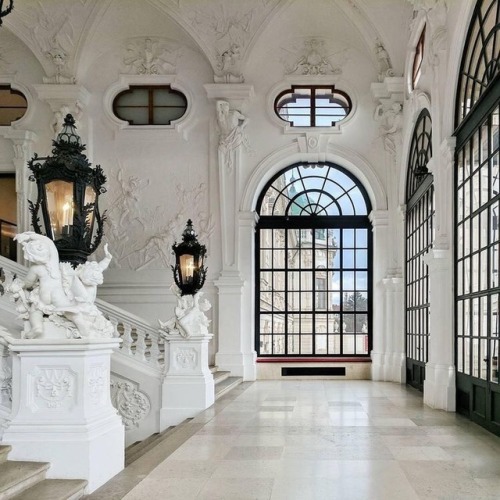 an-architectural-statement - Vienna! Belvedere Palace