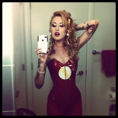 phantomshaunt:  THE NERDY STRIPPER: Follow this Wonderfully Nerdy Lady…I promise you won’t be disappointed!! Tumblr: The Nerdy Stripper Twitter: @NerdyStripper Facebook: The Nerdy Stripper  Twiggy
