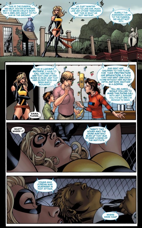 panels-of-interest:Emma Frost vs. Ms. Marvel.[from New X-Men (2004) #28]