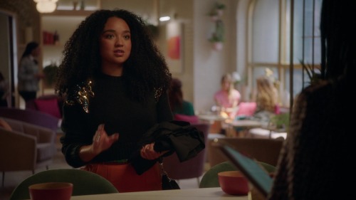 Who: Aisha Dee as Kat EdisonWhat: SCOTCH & SODA Flame Sequin Sweater When: The Bold Type/ 05x04 