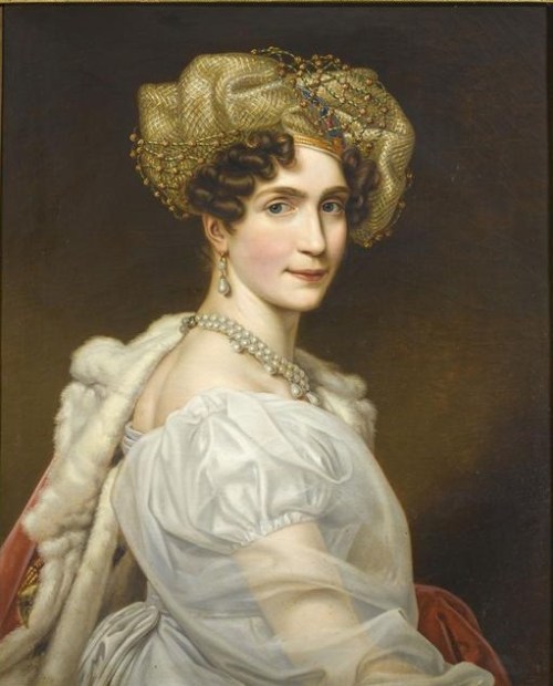 tiny-librarian: Queen Josephine’s natural pearl and diamond necklace is up for auction at Chri