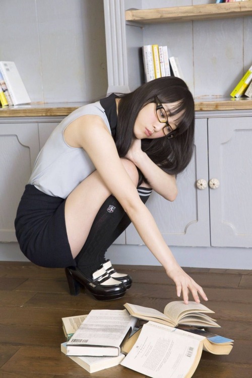 Clumsy Sensei - Matsui Rena (松井玲奈)