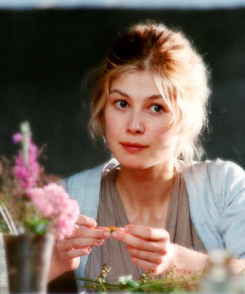 weloveperioddrama:And as to Miss Bennet, he could not conceive an angel more beautiful.