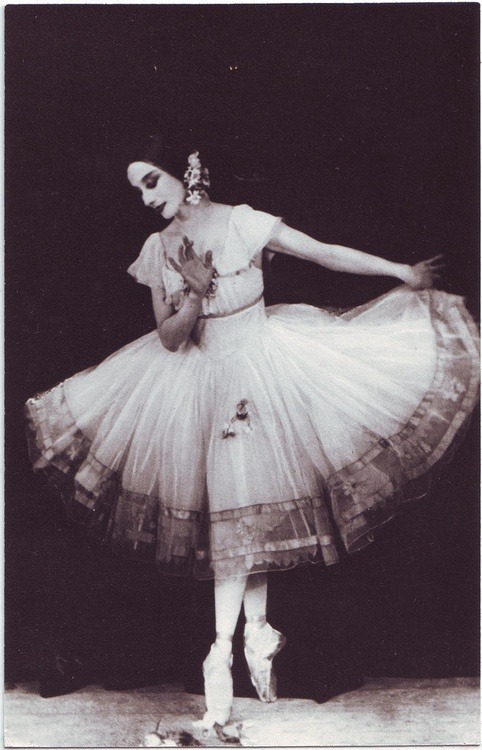mote-historie:Anna Pavlova as ‘Giselle’1924London