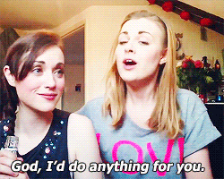 keepcalm-and-kissgirls:  they’re cute 