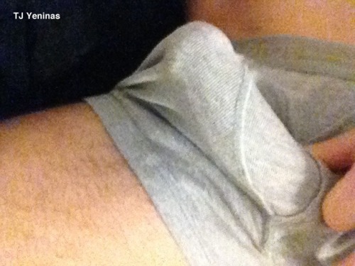 hotandexposed:  This college running back is very proud of his muscular body and hard dick. 