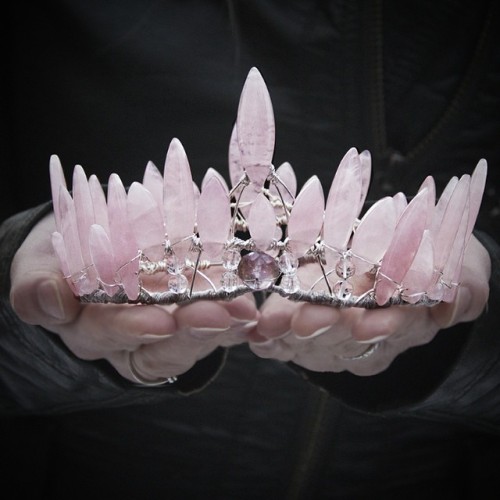 Porn Pics socialpsychopathblr:  Crystal crowns by Elemental