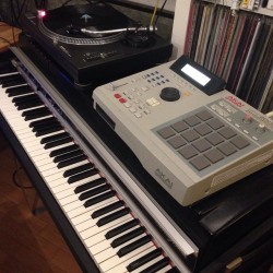 atnr:  I lent my studio for my friends #mpc